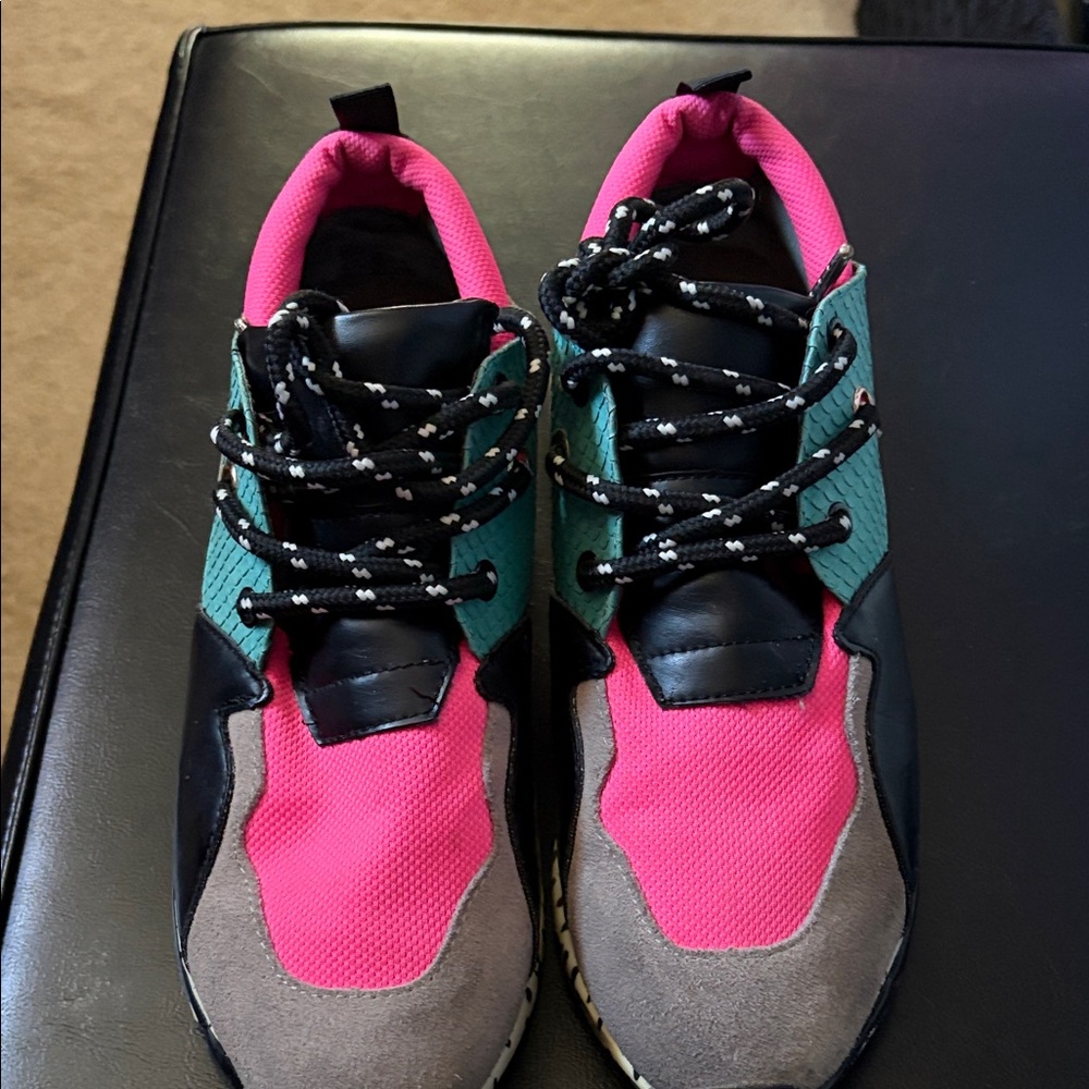 Steve Madden Pink and Black Sneakers